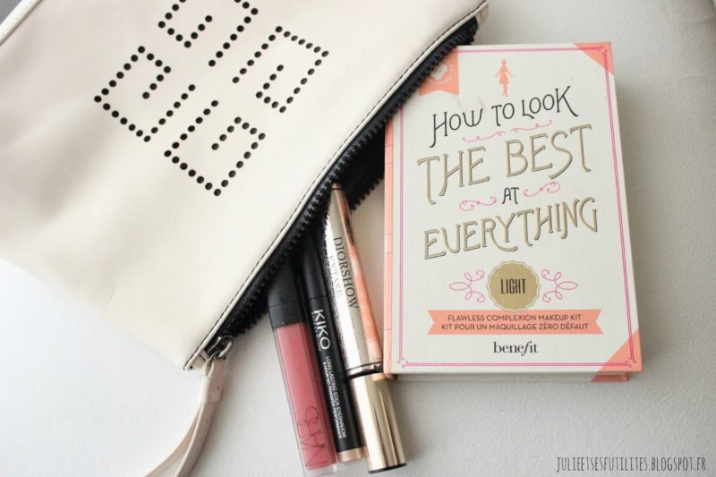 How to look the best at everything de Benefit | L'indispensable de ma trousse de voyage !