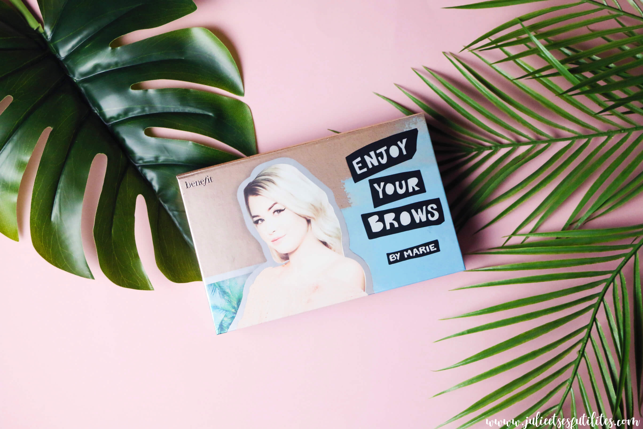 kit-enjoy-your-brows-benefit