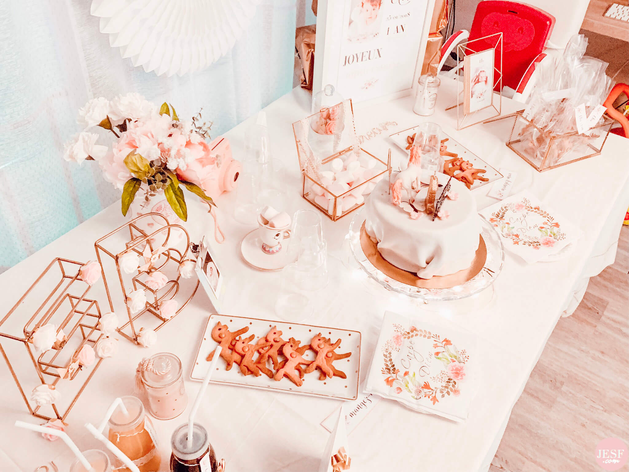 fête-anniversaire-sweet-table-petite-fille-1-an-girly-rose-ideés