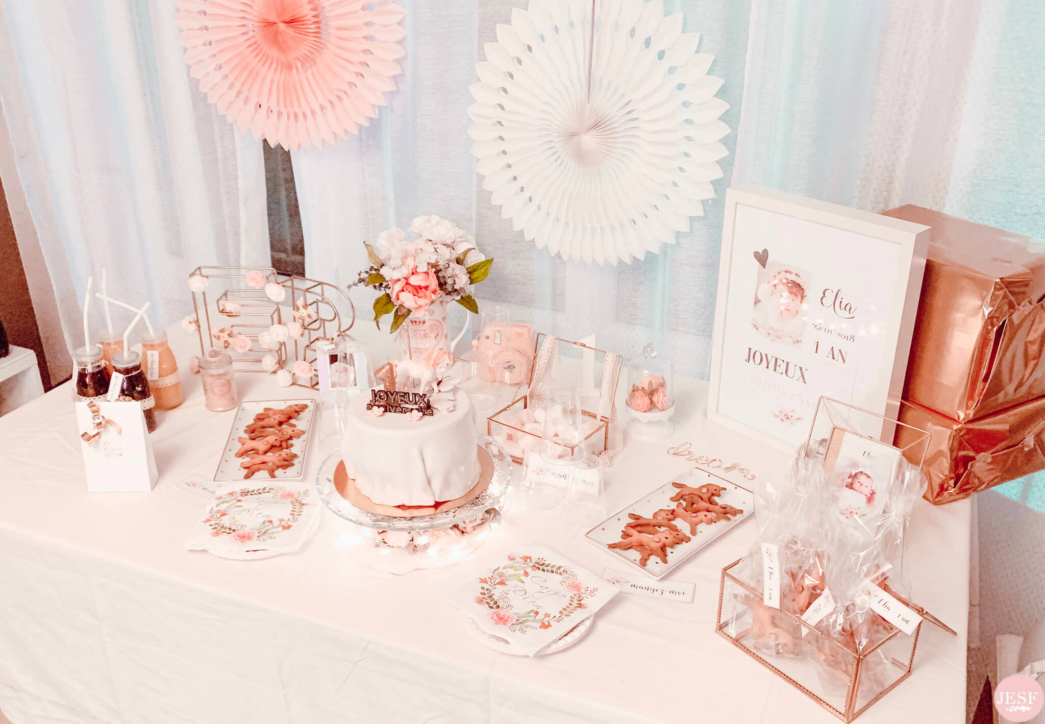 fête-anniversaire-sweet-table-petite-fille-1-an-girly-rose