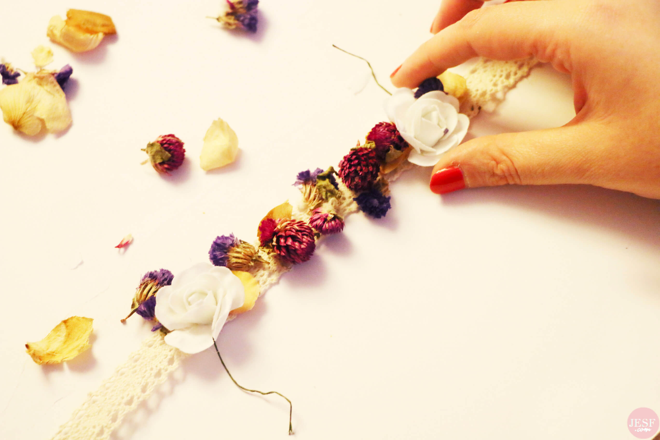 DIY-comment-faire-couronne-de-fleurs-séchées(2)