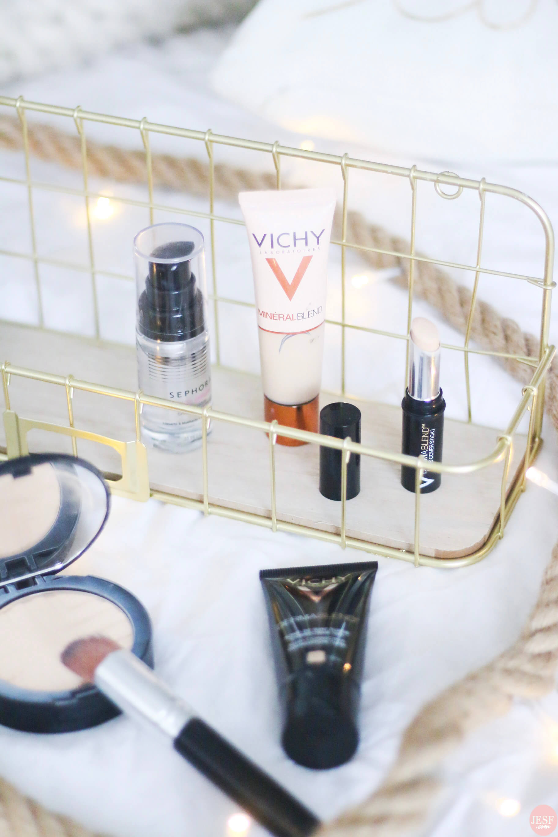 routine-teint-imperfection-visage-makeup-soin-vichy-dermablend-correcteur-saeve